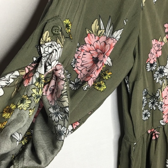 Plus Size Torrid 3X Olive Floral Babydoll Tunic - Picture 5 of 8